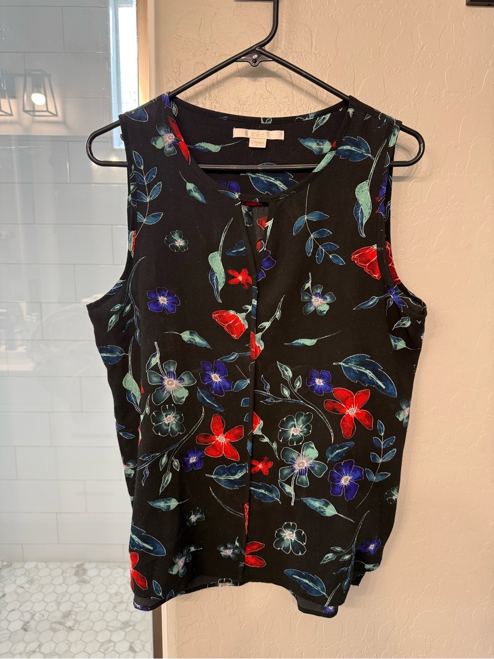 Sleeveless Floral Button-Front Top - Black with Red & Blue Flowers